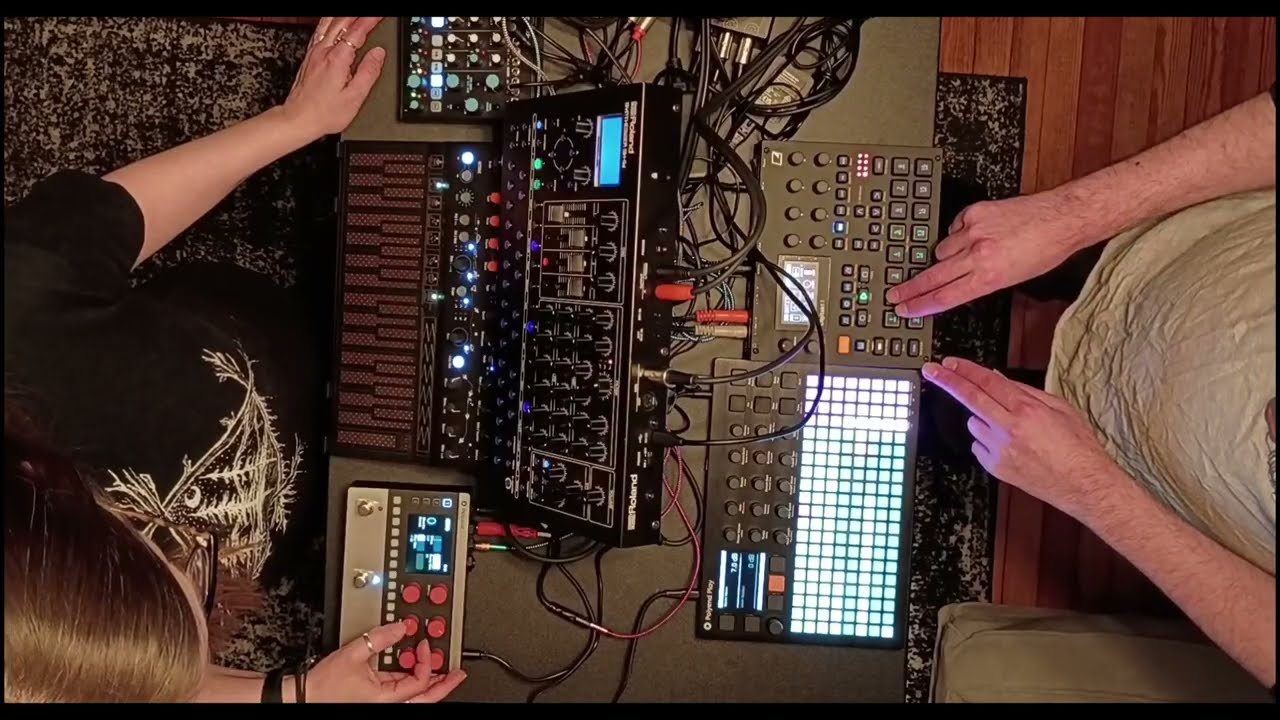 Felt - A DAWless Jam w Polyend Play/Mess, Elektron Digitakt, Roland SH-4d & Arturia MicroFreak