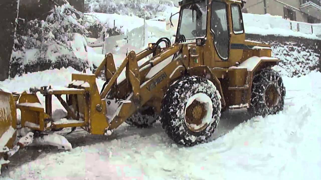 Ruspa in azione su neve!!! Devis M. alla guida..