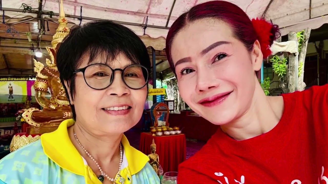 ตรุษจีน นมีสกสรปิดทอง หลวงพ่อแก้ว วัดเครือวัลย์
