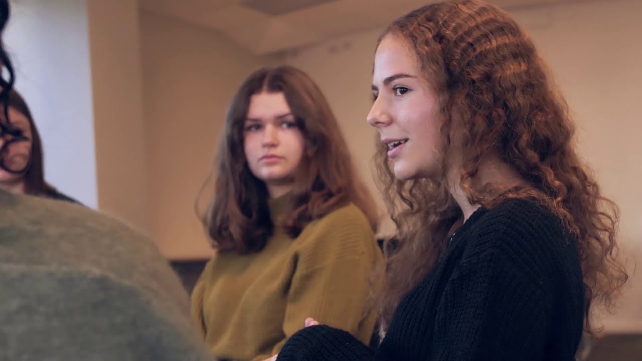 Täby Enskilda: Program: Samhällsvetenskapsprogrammet (8 minuter)