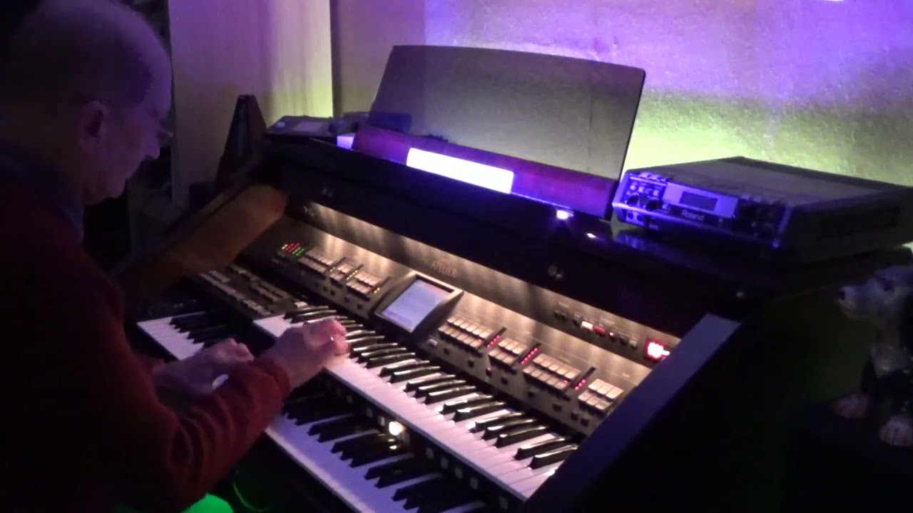 Conquest of Paradise (Vangelis), played on the Roland Atelier AT-80SL.