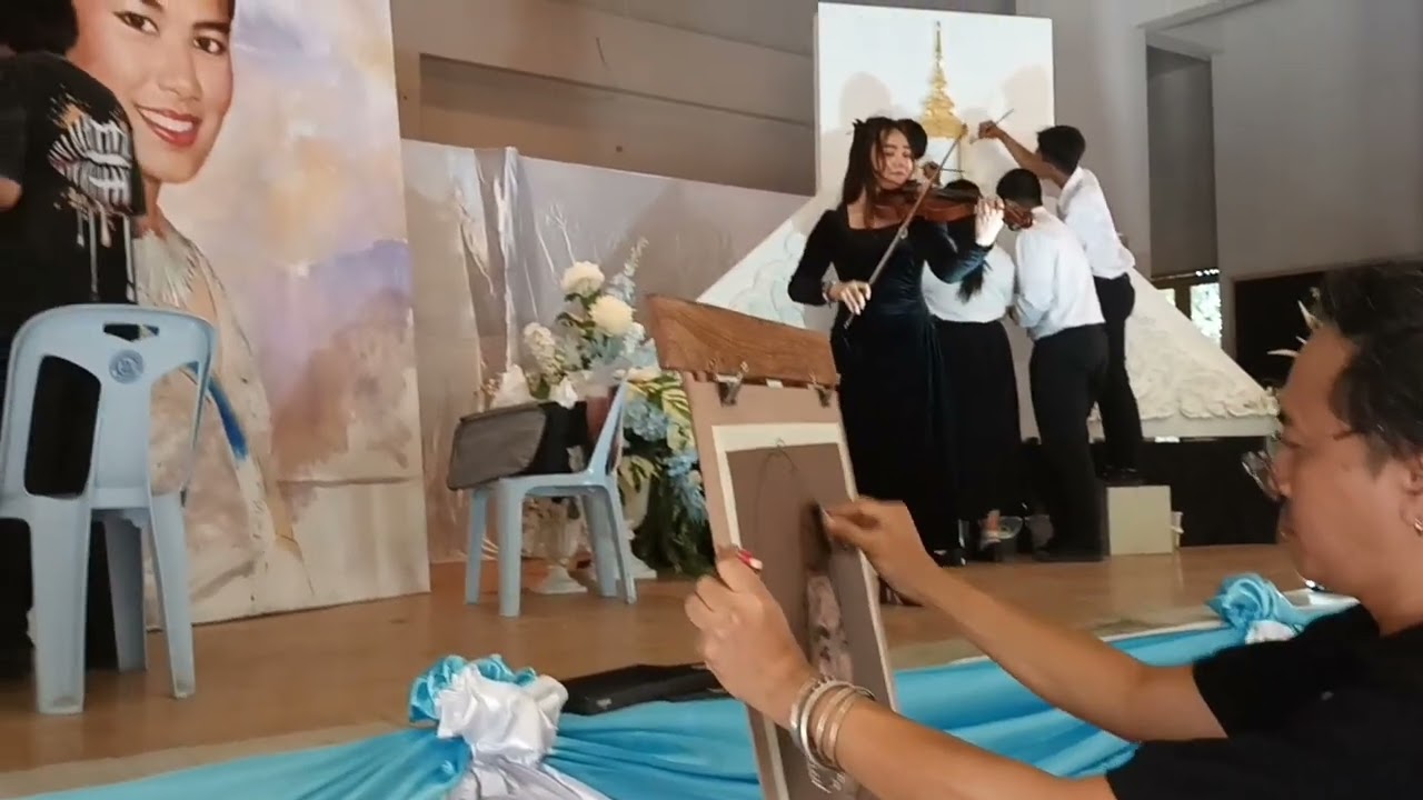 ชวน หลีกภัย เปิดงานศิลปะแห่งภักดี 74ปี ช่างศิลป์