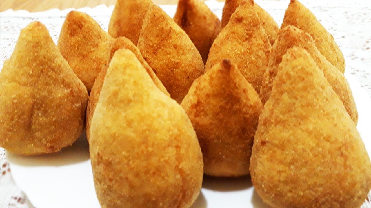 COXINHA MASSA DE MILHO  DE LATINHA DELICIOSA !
