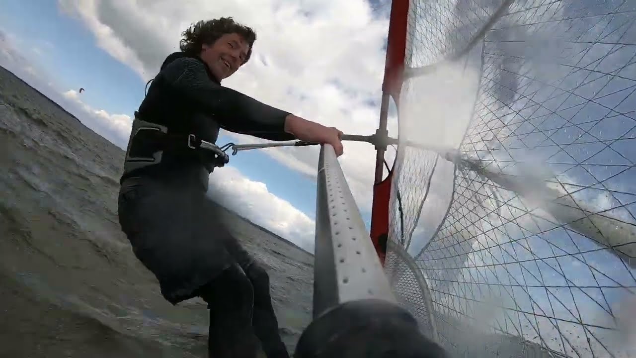 Feeling high & low beim Windsurfen in Pepelow 2023