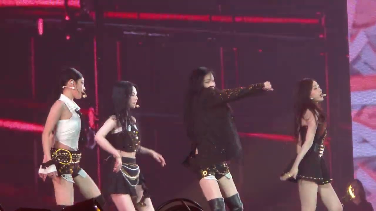 aespa 에스파  Rich Man ｜SYNK aeXIS LINE