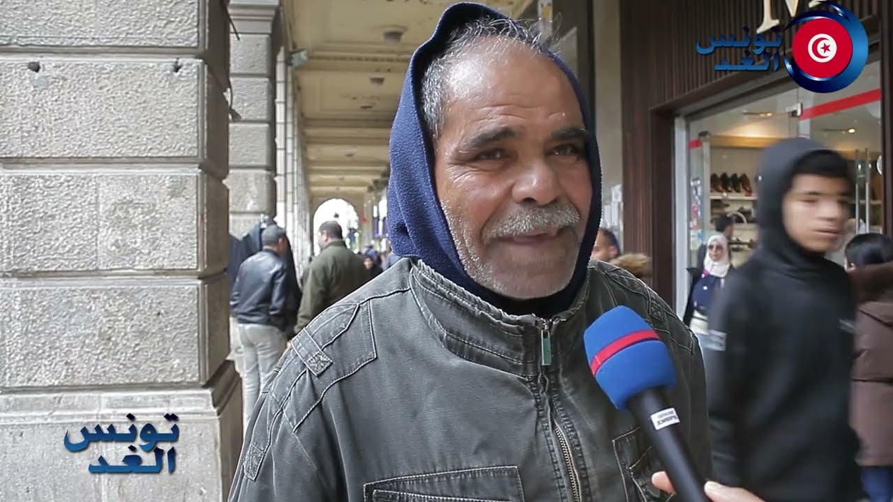 نعدي العيد مع اخواتي واولادهم، اخترت اني مانعرسش عايش  حر نخدم في العروسات نروح وقت مانحب