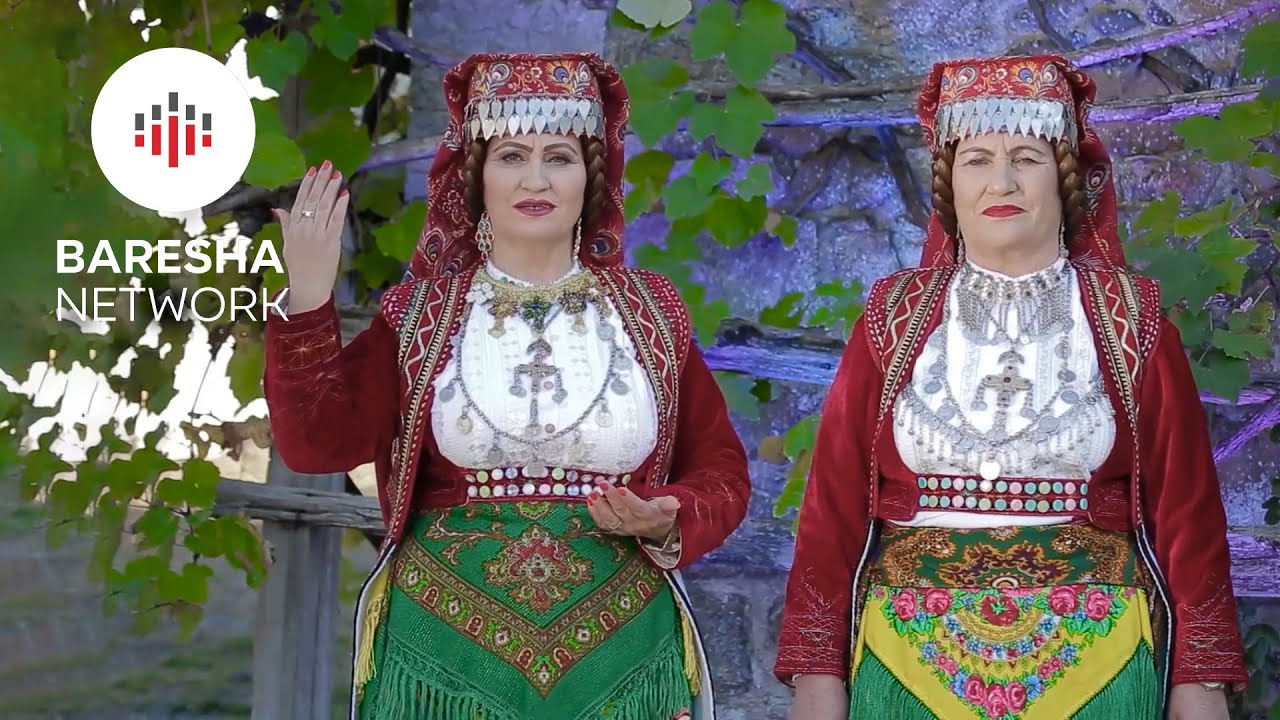 Gjela Duka & Prena Beci - Po vijne krushqit yje drite