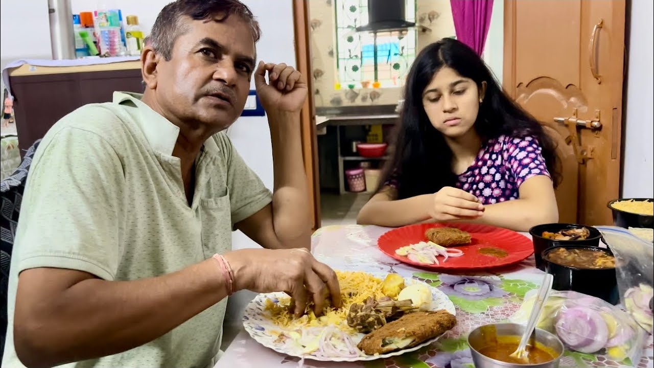 বড়জা এর বাড়িতে গেলাম আজ নেমতন্ন খেতে..বিরিয়ানি,garlic chicken,সন্ধ্যেতে গঙ্গাআরতি দেখে মুগ্ধ আমরা