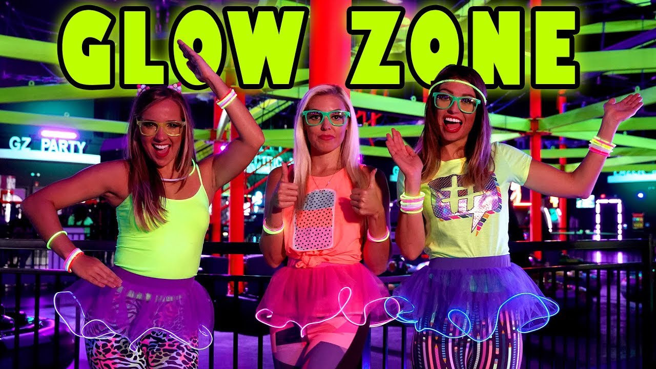 Glow in the Dark Challenge Party at GlowZone with Obstacle Course & Bumper Cars. Totally TV