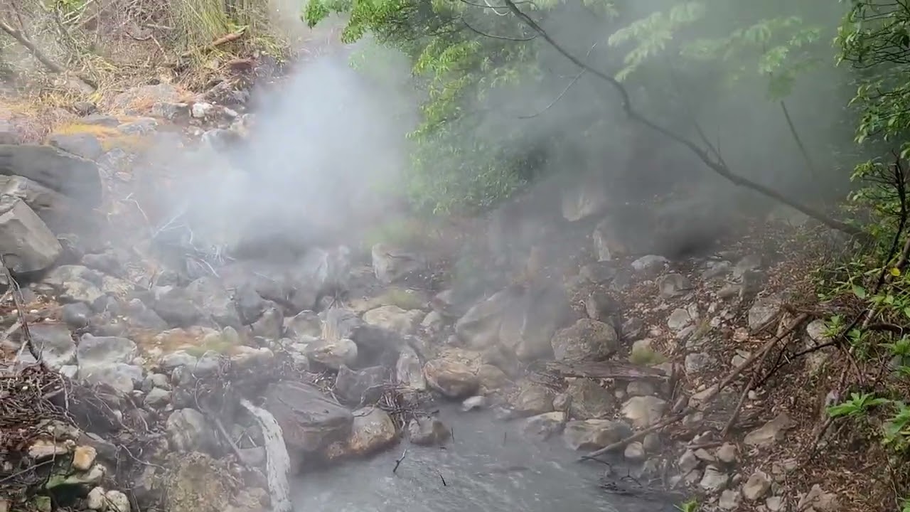Costa Rica | Rincón de la Vieja & Oropendola Waterfall | Hot Springs!