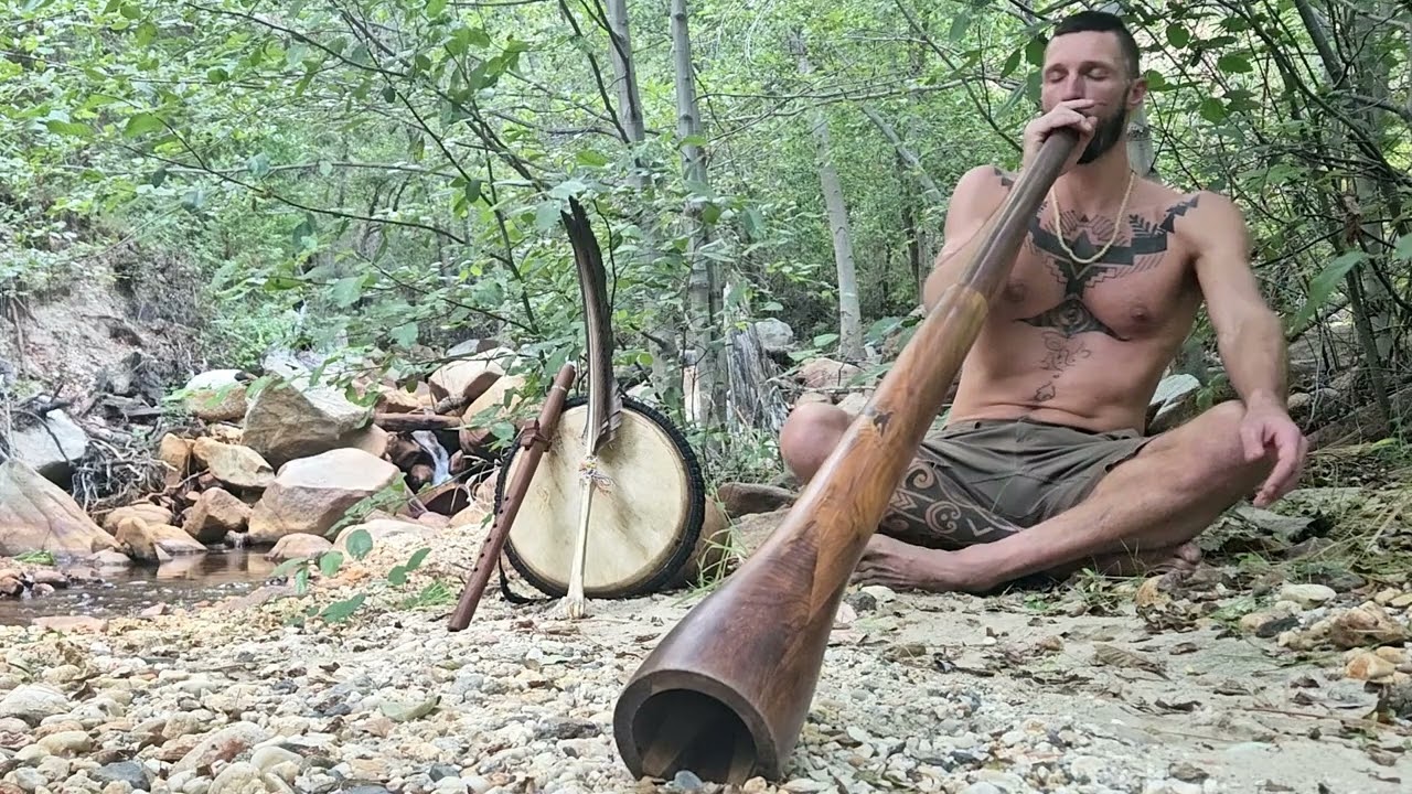 Didgeridoo Journey from the last full moon