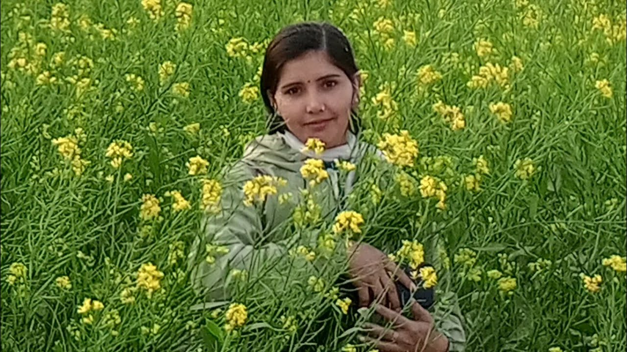 हेलो दोस्तों गुड मॉर्निंग आज संडे है तो क्या मेरी आवाज़ सच में रानी मुखर्जी की तरह है बताओ