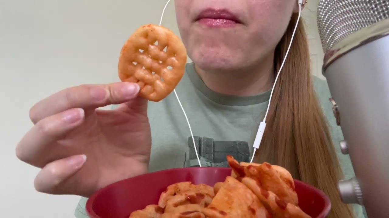 ASMR Español/comiendo frituras