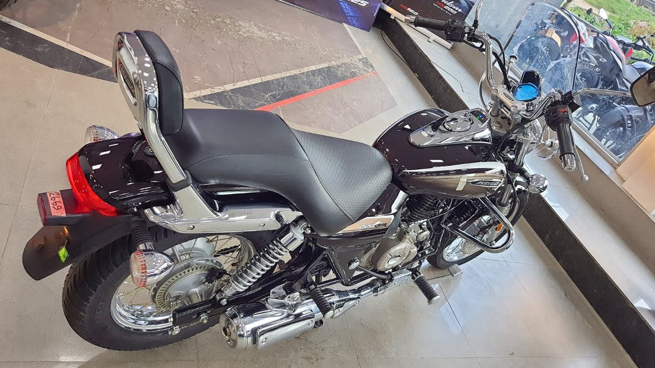 2024 Bajaj Avenger 220 Cruise Detailed Review ~ On Road Price | All Colors & Mileage
