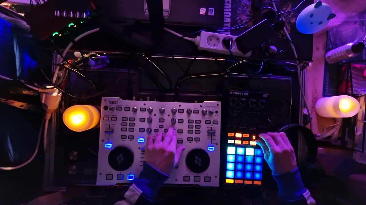 Hercules DJ Console RMX + Traktor Kontrol F1 last run