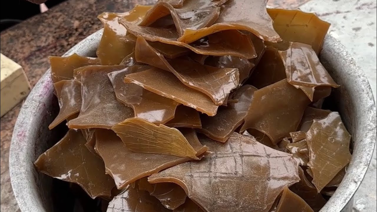 काँच बिना देखिए कैसे घिसाई होता हैं पक्के धागे का 