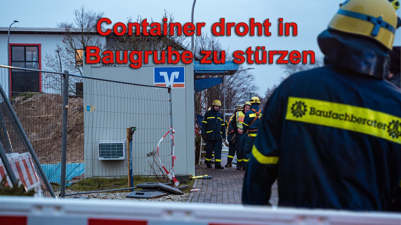 Leopoldshöhe - Container droht in Baugrube zu stürzen - THW im Einsatz (14.01.2023)
