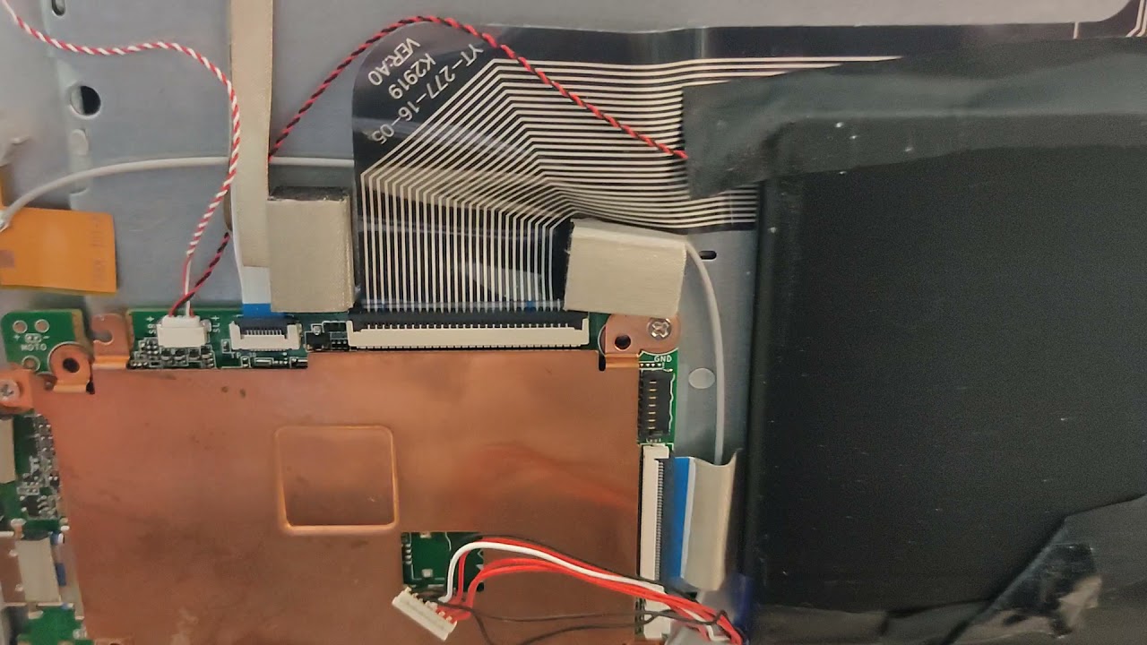 Znany i lubiany super laptop Kiano  - usterka i krótka recenzja