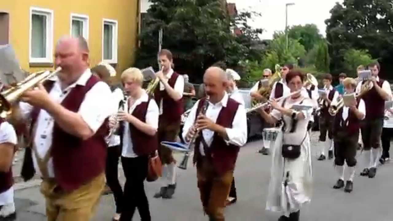 Standkonzert am Marktplatz, anschl. Festzug zum Festzelt Allersberg..