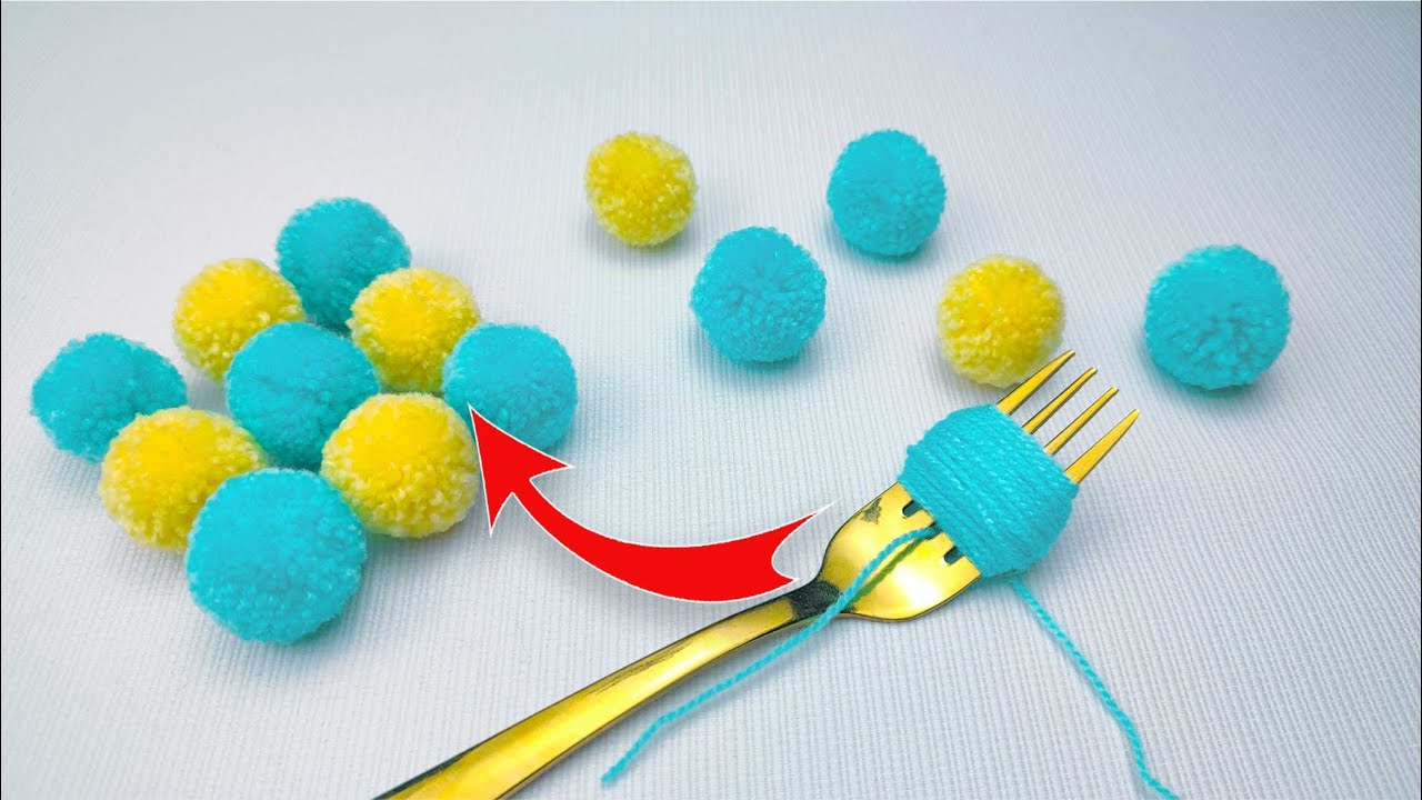 COMO HACER POMPONES de lana pequeños / mini pompones con tenedor