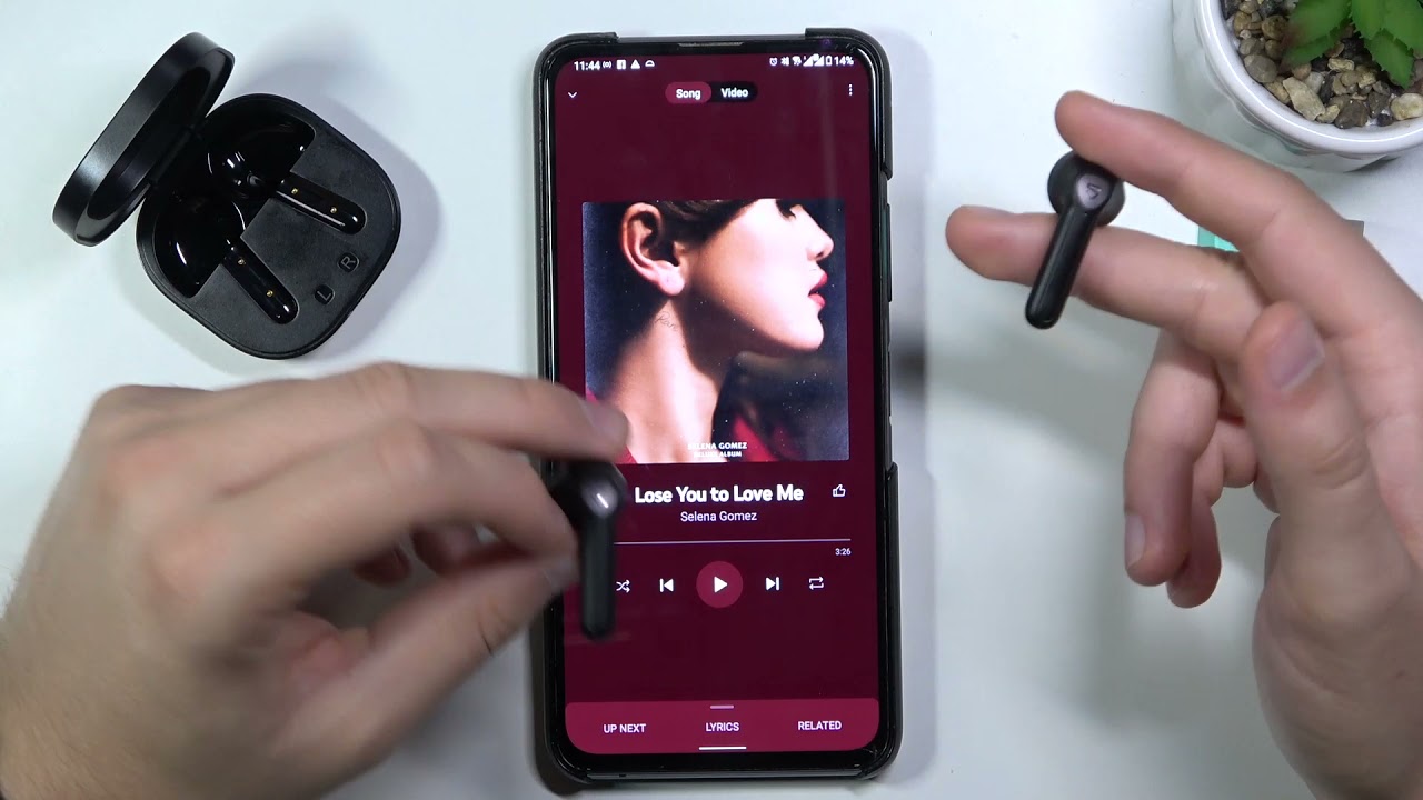 How to Use Touch Control Gestures in SoundPeats TrueAir 2? Volume Up & Down Media