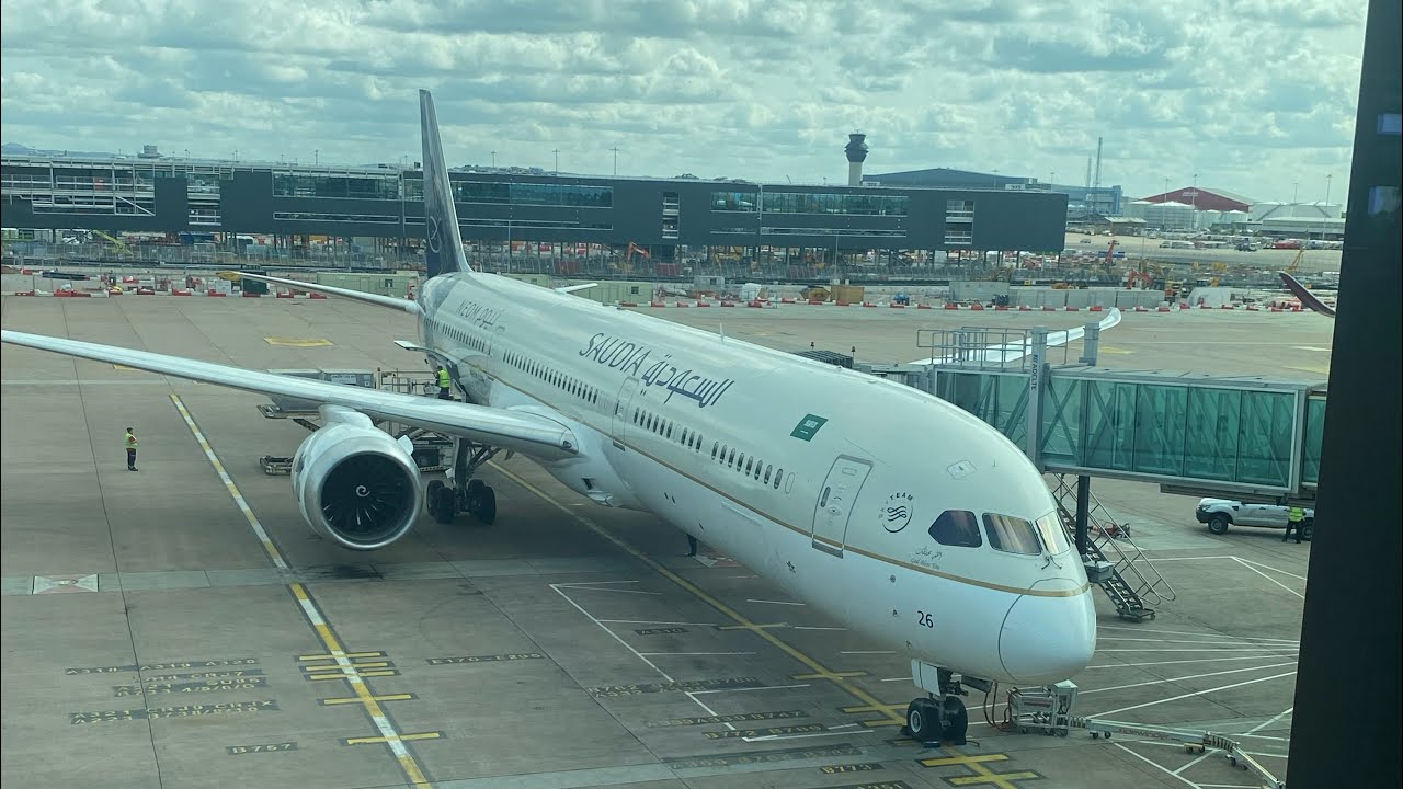 ✈️ Flight report ✈️ Saudi Airlines Manchester to Islamabad via Jeddah