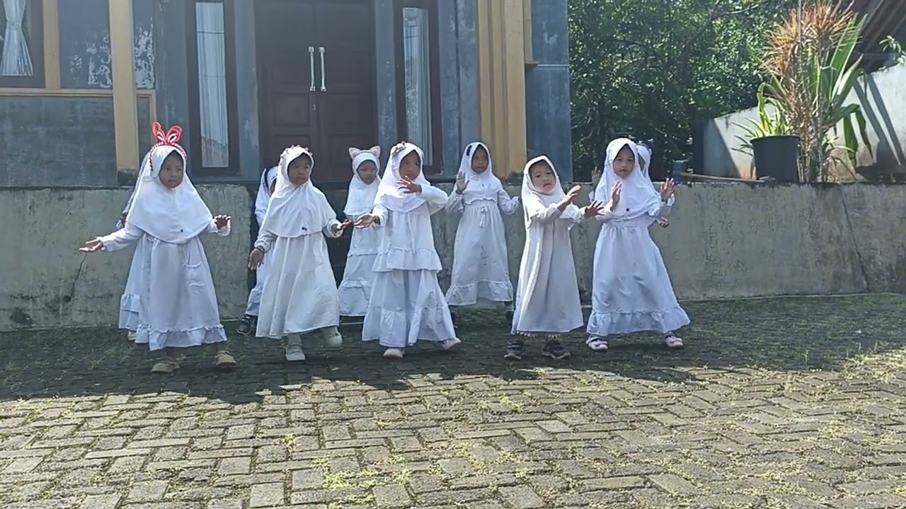 TARI TEMA RAMADHAN-RA MIFTAHUL JANNAH-KEC. CIMARAGAS