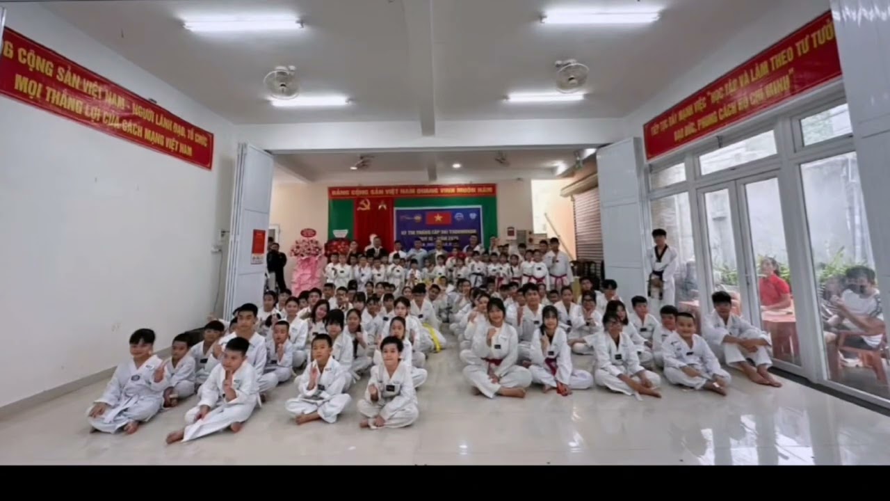 KHÍ PHÁCH LIÊN ĐOÀN TAEKWONDO HUẾ