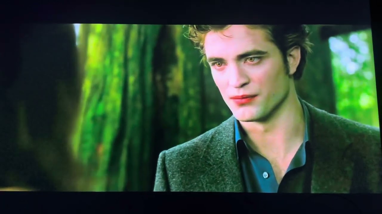 Edward breaks it off with Bella.