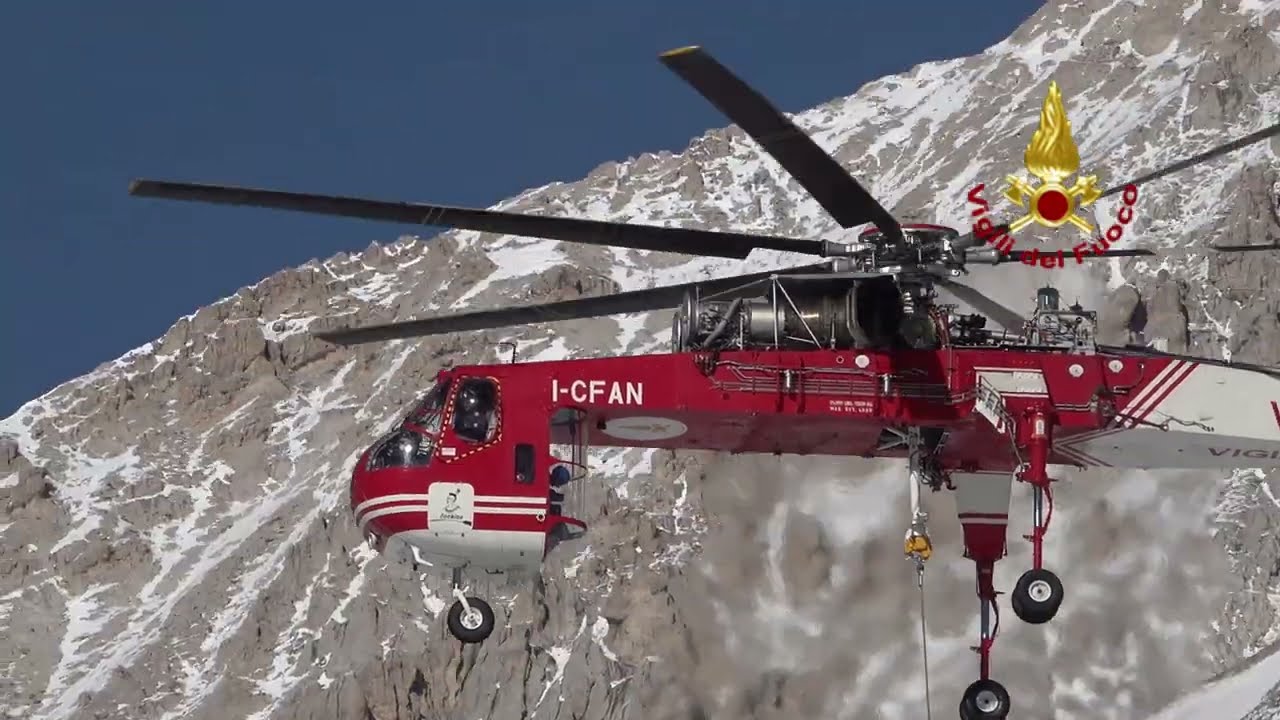 OPERAZIONE IN QUOTA CON GLI ELICOTTERI: RIMOSSO SUL GRAN SASSO LO STORICO BIVACCO 