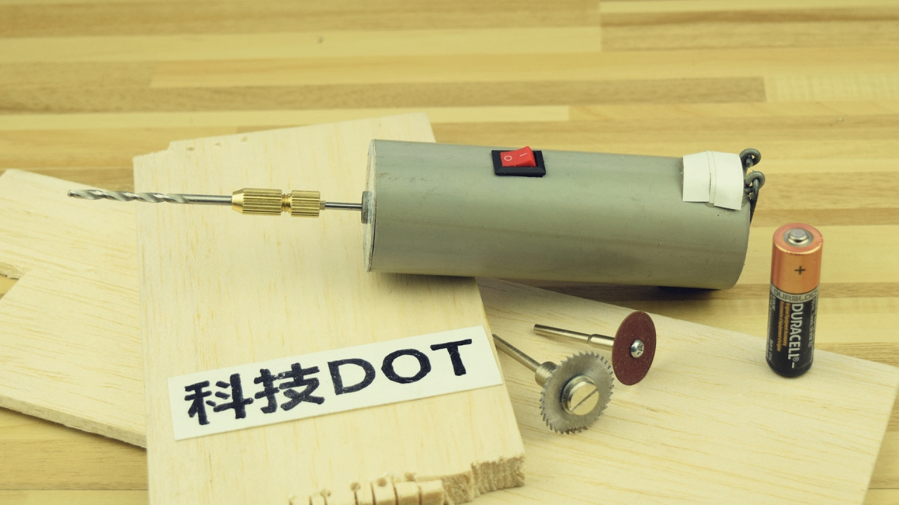 自制5号电池小电钻Make a Battery Powered Mini Drill Machine