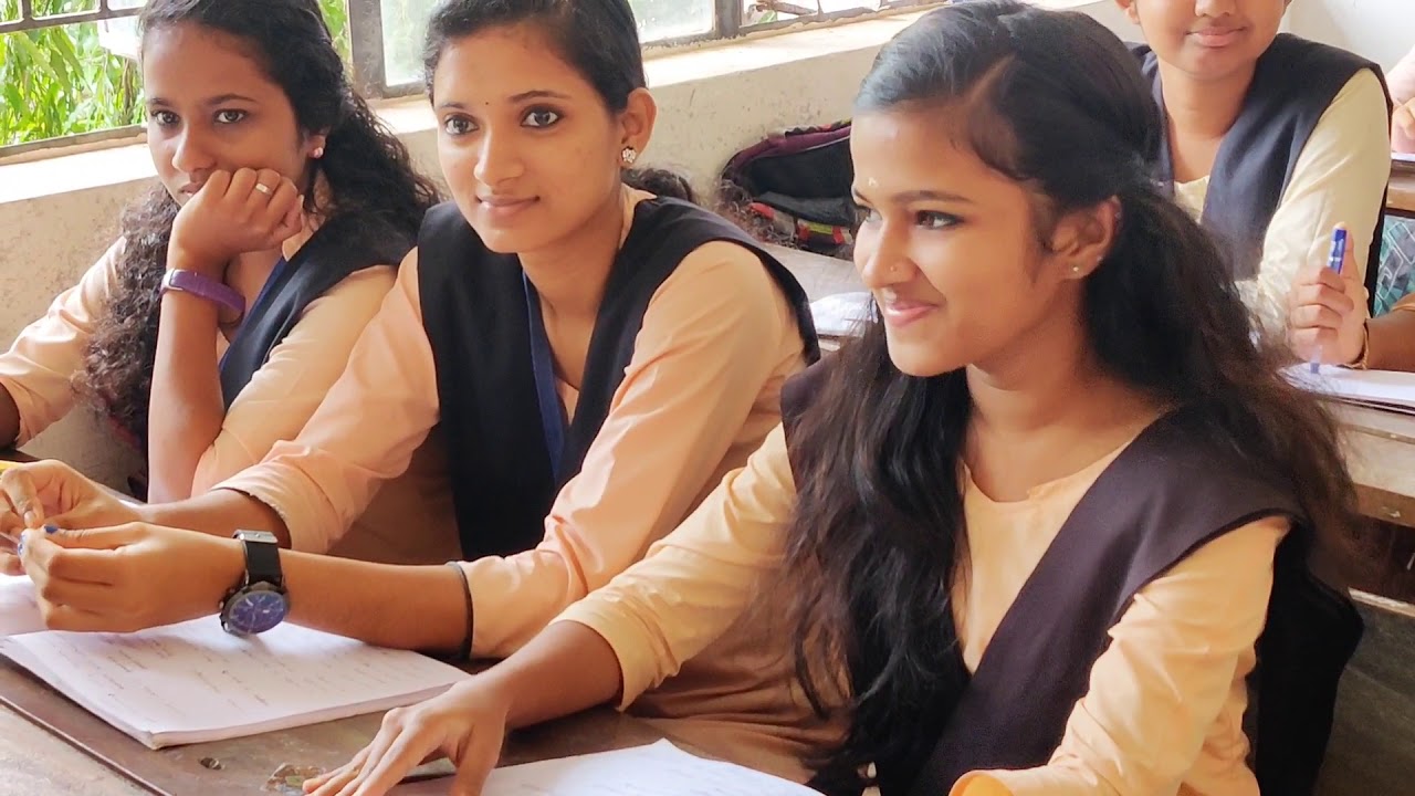 Zee kerlam superbumper season 2 at RWPC PAYYANUR  gov. residential women's polytechnic payyannur