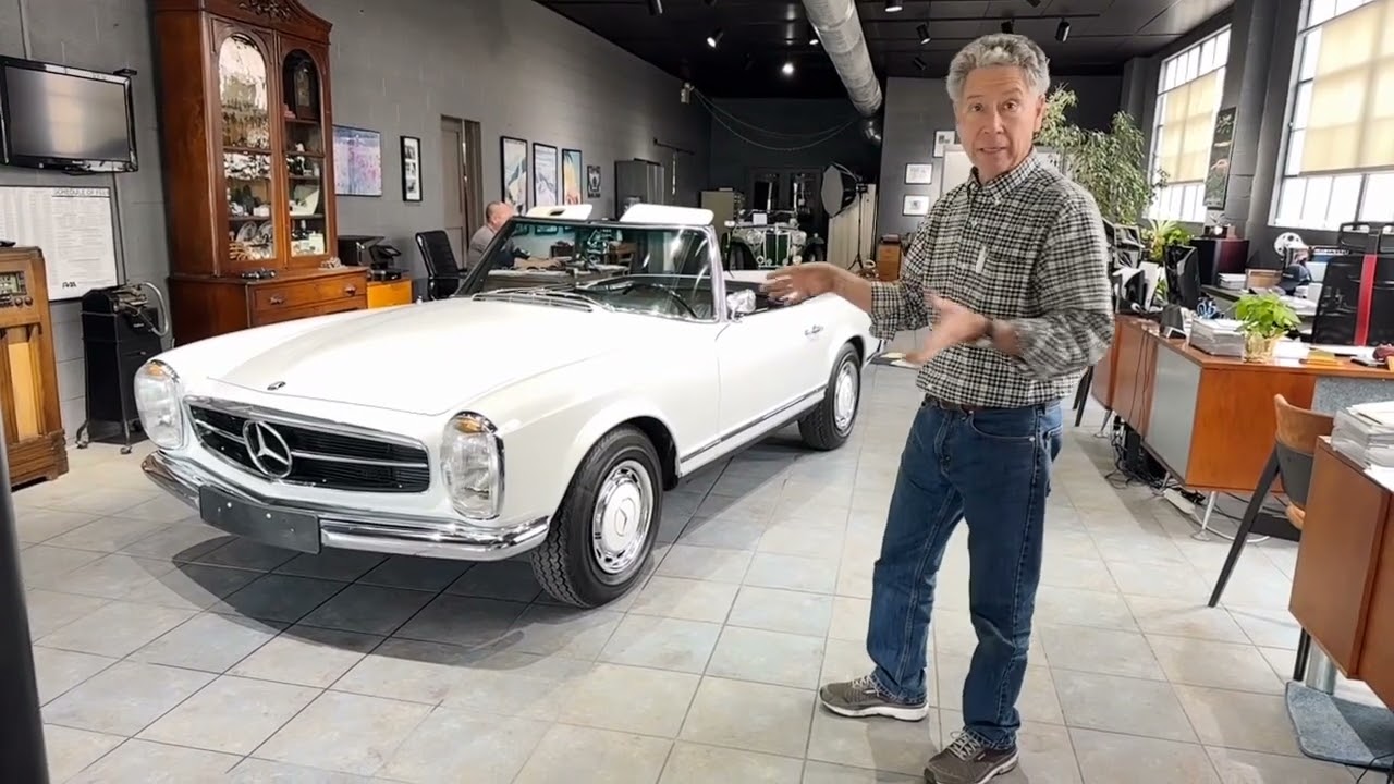1966 Mercedes-Benz 230SL - walk at