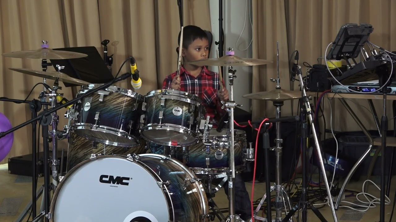 Golden HUNTRIX (Drum Set - น้องภูมิ)