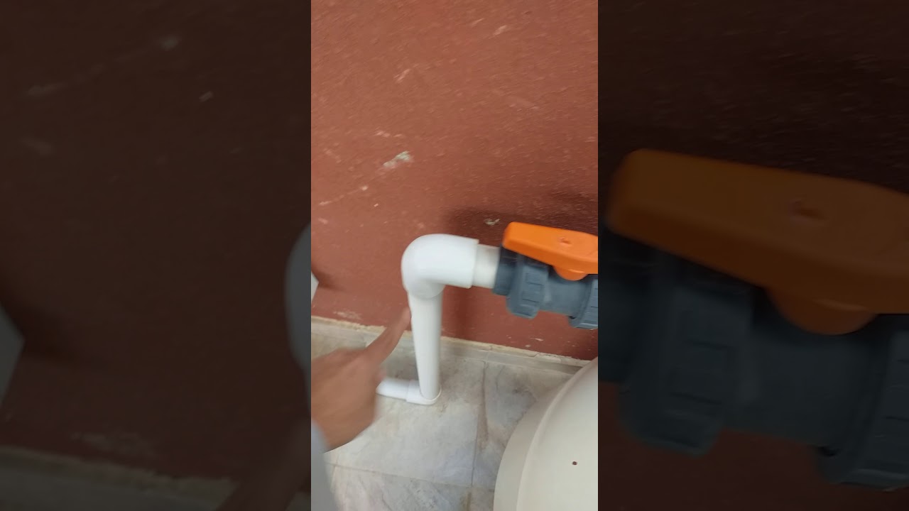 طريقة تفريغ الماء من المسبح .