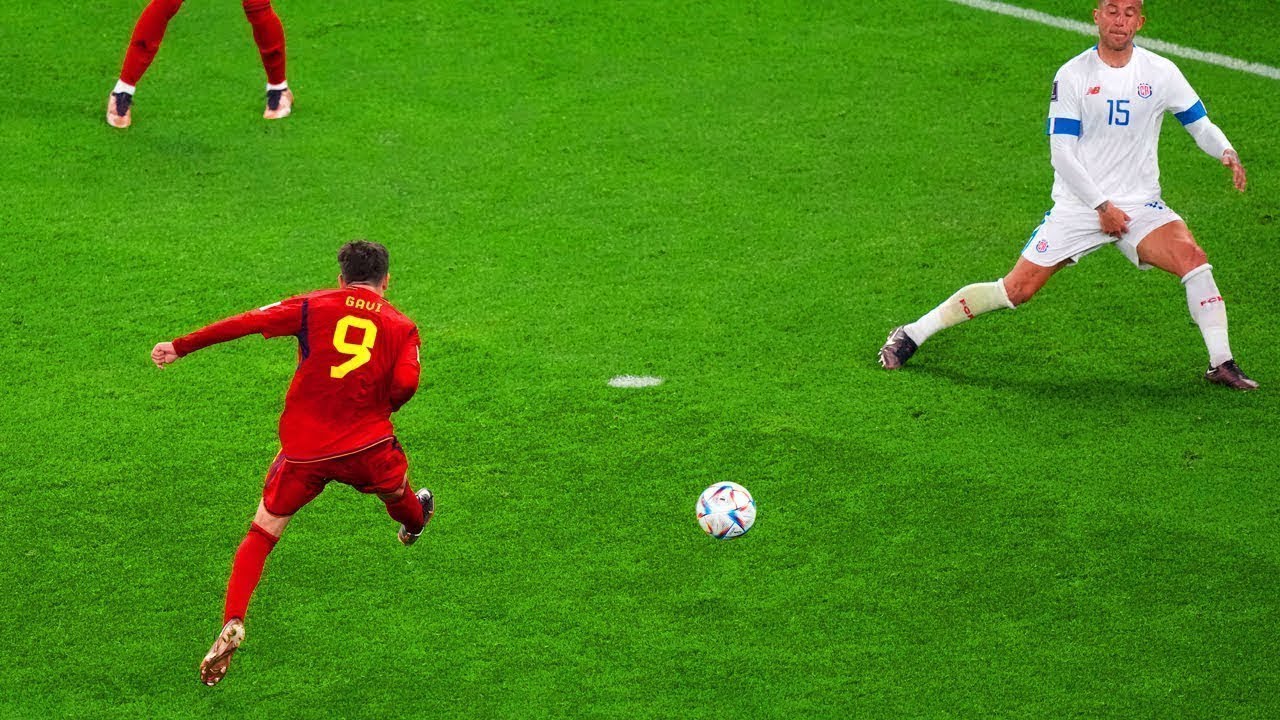Youngest vs Oldest Goalscorers of this Century