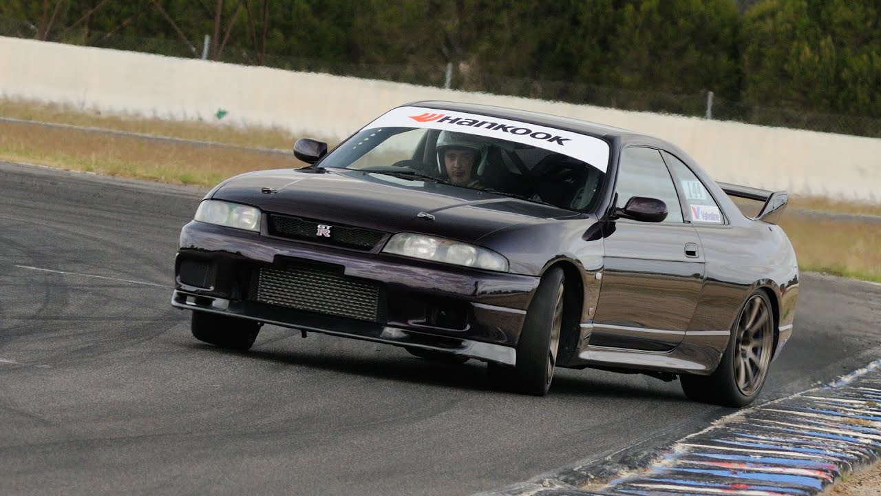 Nissan RB28 R33 GT-R Skyline
