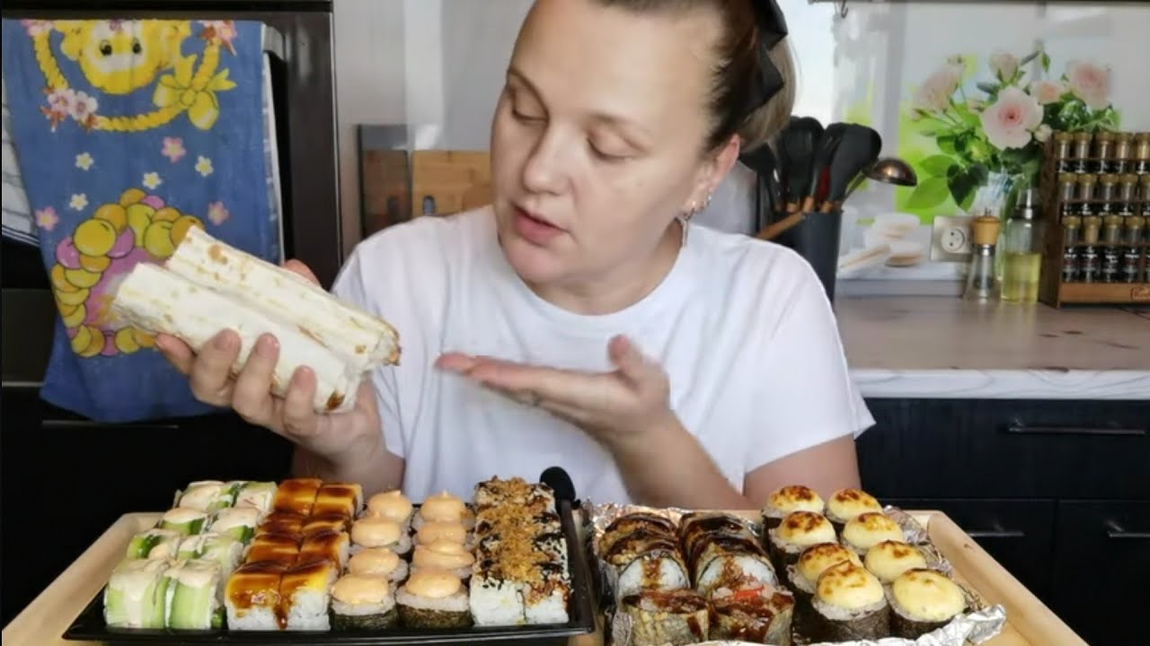 Мукбанг Роллы и Шаурма