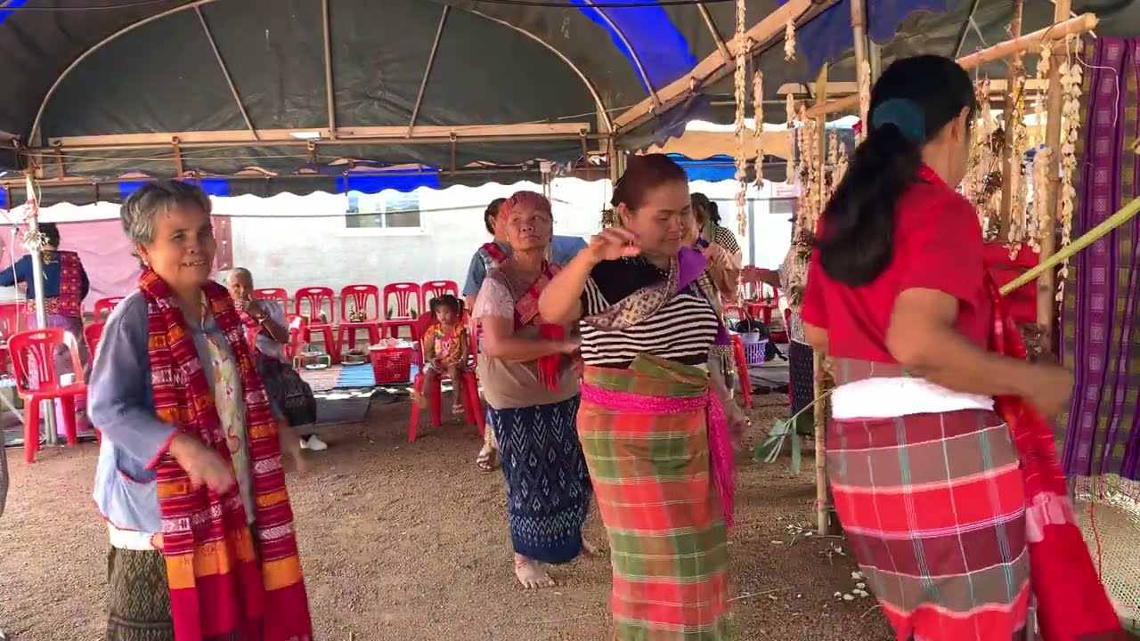 ผีหมอ บ้านหนองสนม ต.เชียงเครือ อ.เมือง จสกลนคร ตุ้มพิณซิ่งสะเดิด