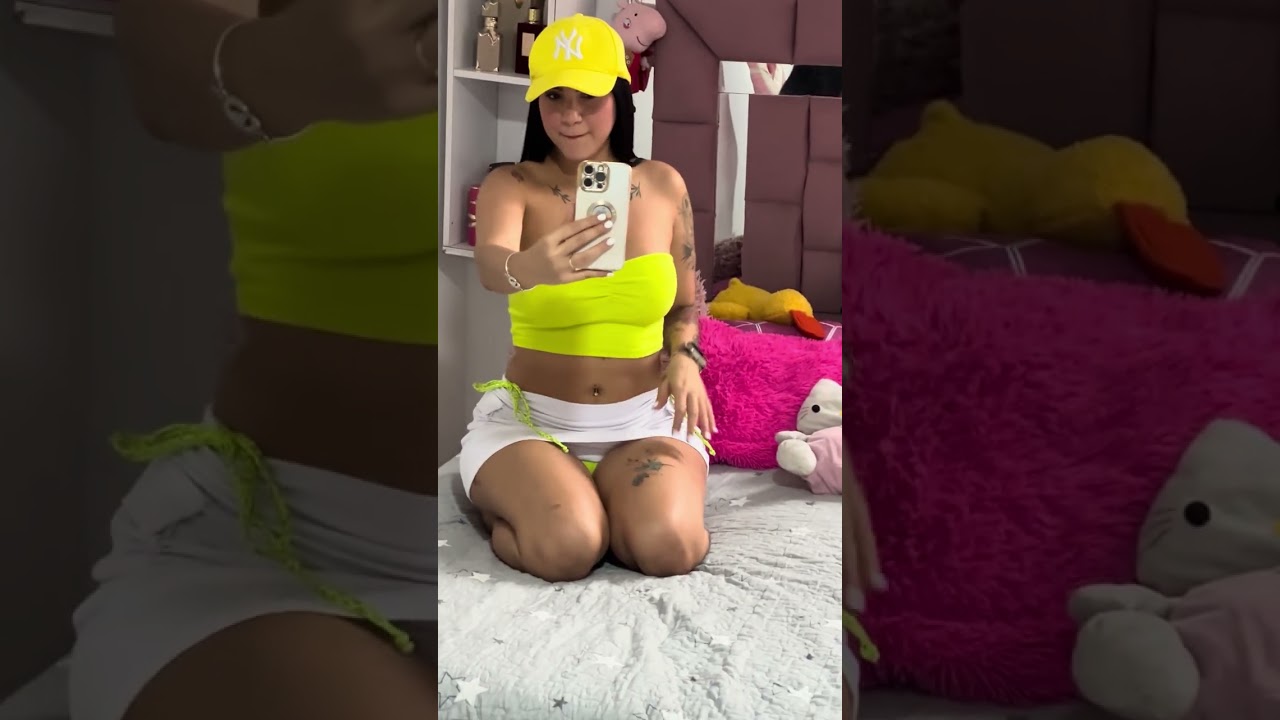 A mi prima le gusta hablar conmigo 