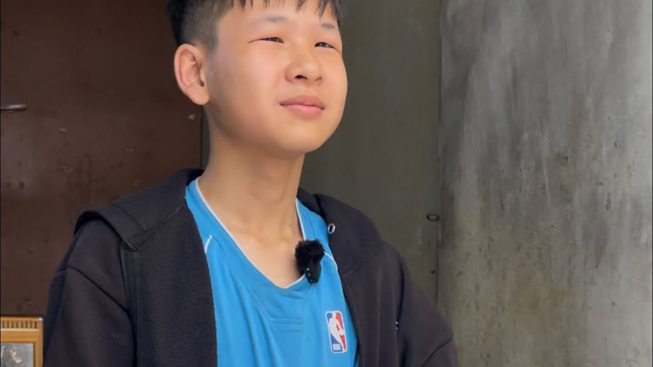 Xót Xa Cháu Đạt Hiếu Thảo Để Dành Tiền Nuôi Mẹ 