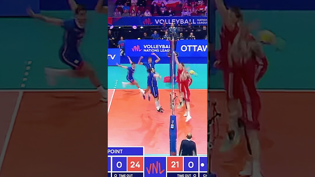 Brilliant Setter Dump by Antoine Brizard 🔥 #epicvolleyball #volleyballworld #volleyball