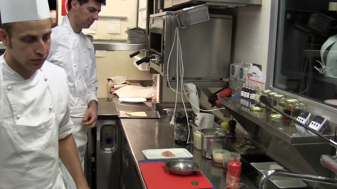 Alajmo prepares a ravioli dish at Le Calandre