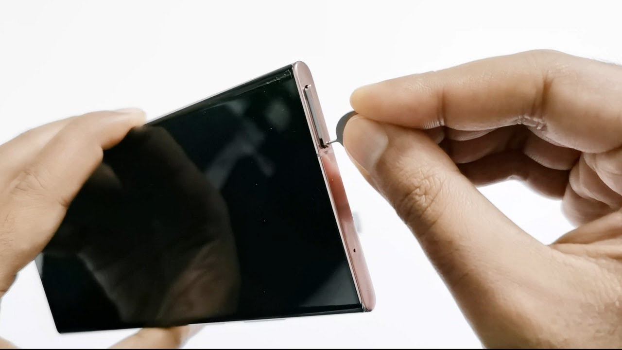 Samsung Galaxy Note 20 / Note 20 Ultra — как вставить SIM-карту и карту памяти