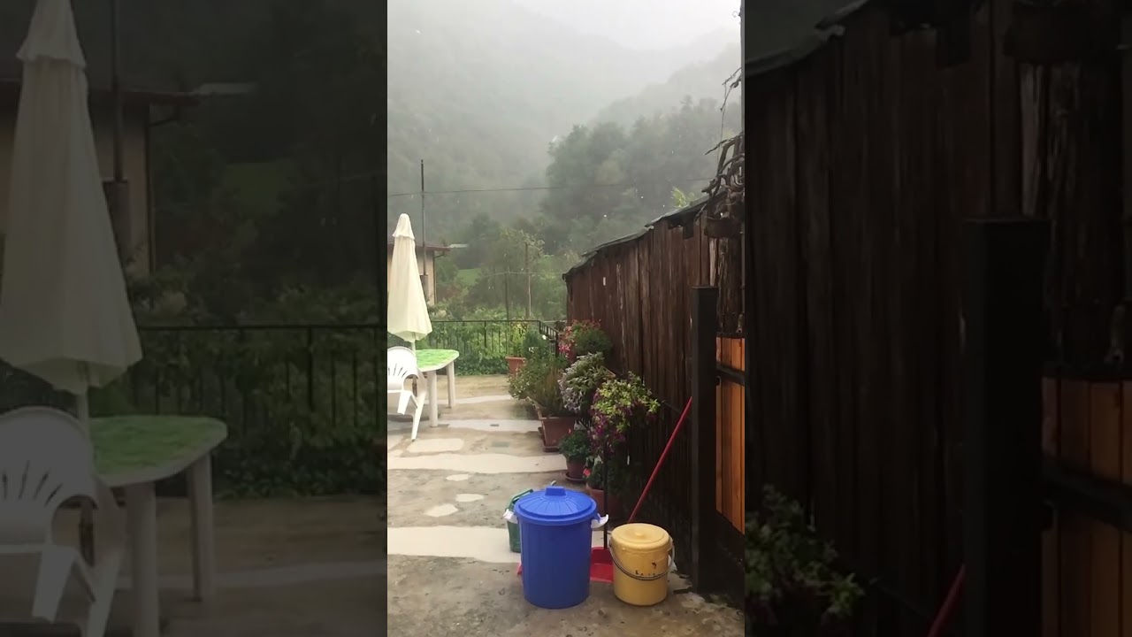 Ufo in Italia. Avvistamento e filmato ufo in Italia.  Nel video successivo il filmato rallentato.