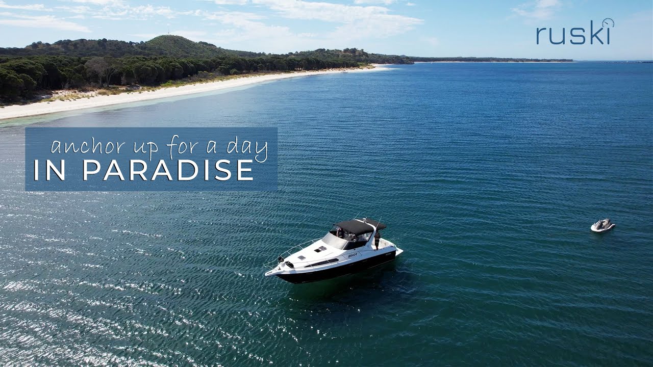 Day trip to Garden Island on Mustang 34 towing a jetski