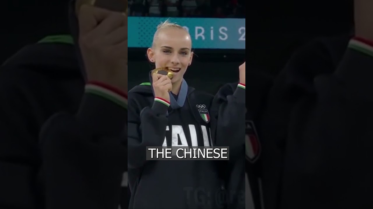 A Chinese on the podium don't know WHY Italians 