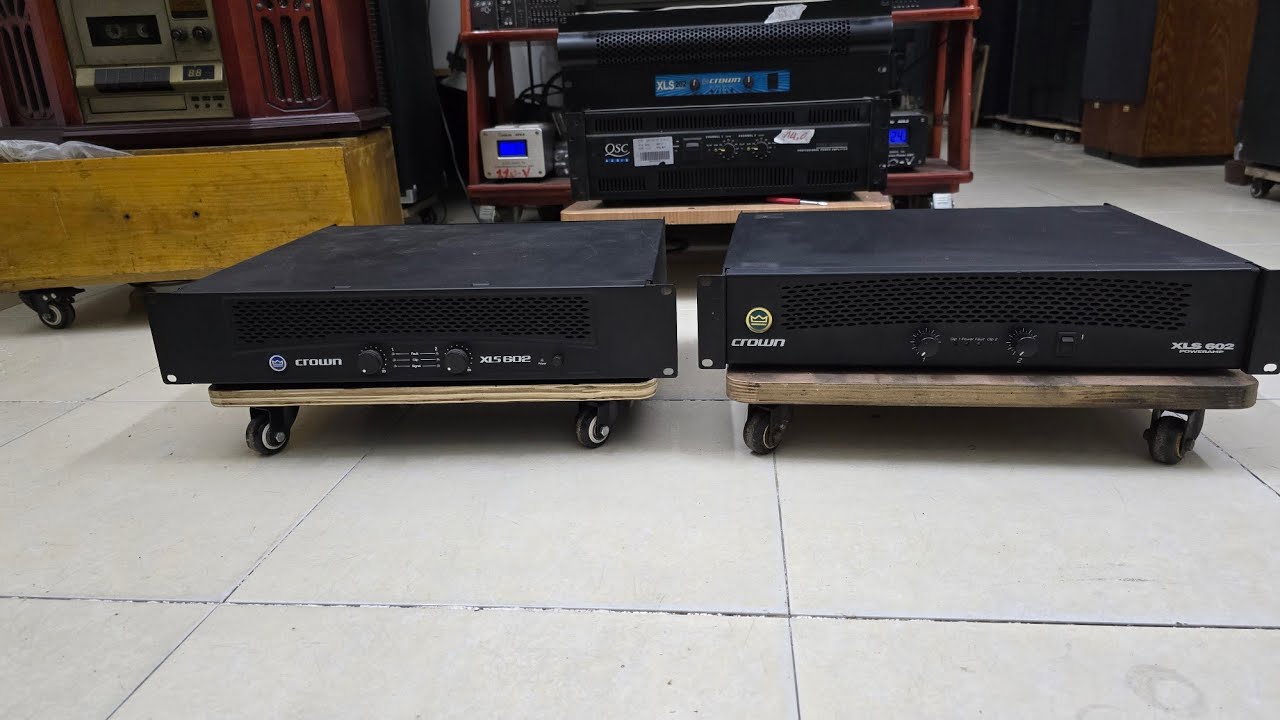 Bán đẩy crown XLS 602.công xuất 1300wChạy 16 sò mexico Máy tuyệt đẹp . Lh 0383047222