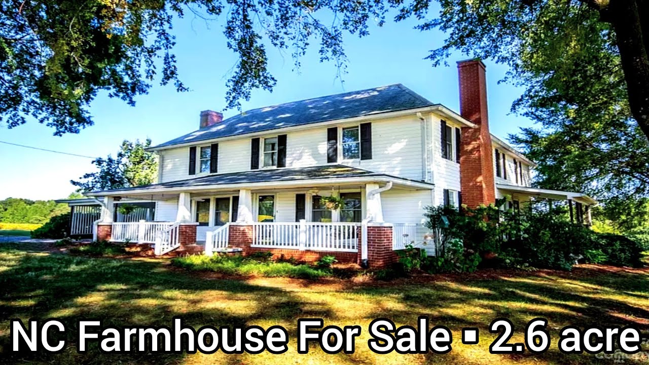 North Carolina Farmhouse For Sale | $250k | 3bd | 2ba | 2.6 acre | North Carolina Real Estate