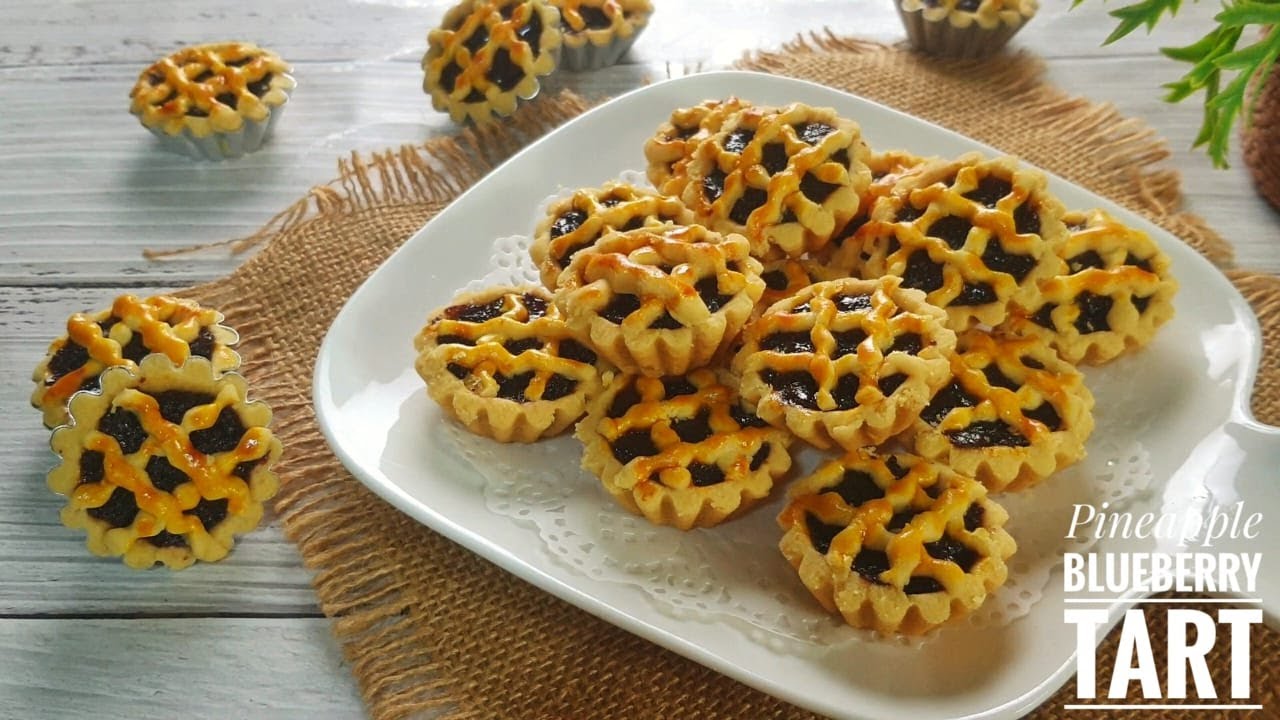 Pineapple Blueberry Tart | Melting in Your Mouth